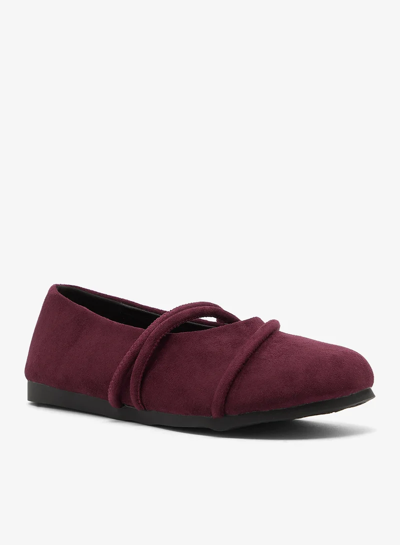 جينجر Suede Mary Janes