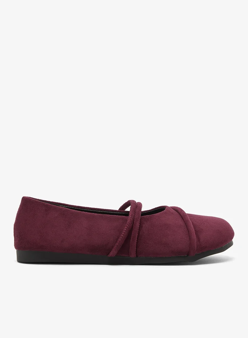 جينجر Suede Mary Janes