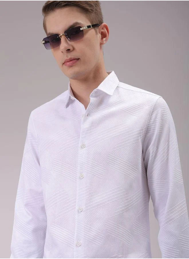 The Indian Garage Co Men Slim Fit Textured Solid Full Sleeves Cutaway Collar Party Wear Shirt