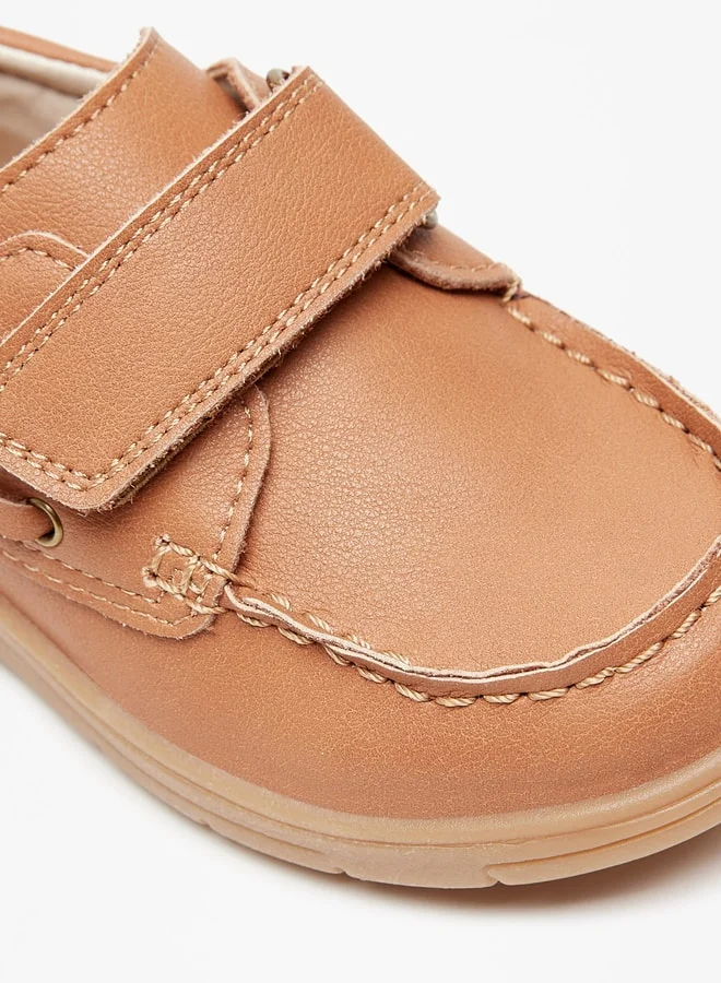 جونيورز Boys Textured Loafers With Hook And Loop Closure