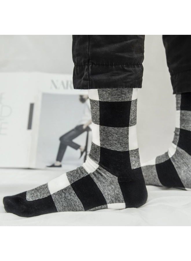 UTOWO Buffalo Plaid Cotton Socks,2-pairs Check-Socks,Unisex Plaid Cotton Socks (Black+Red) - Image 3