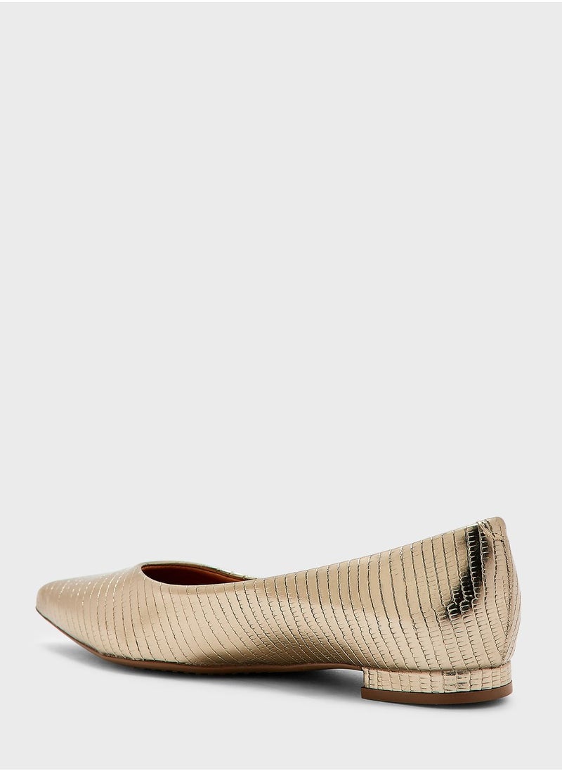 VIZZANO - Wynter Pointed Toe Ballerinas - Image 1
