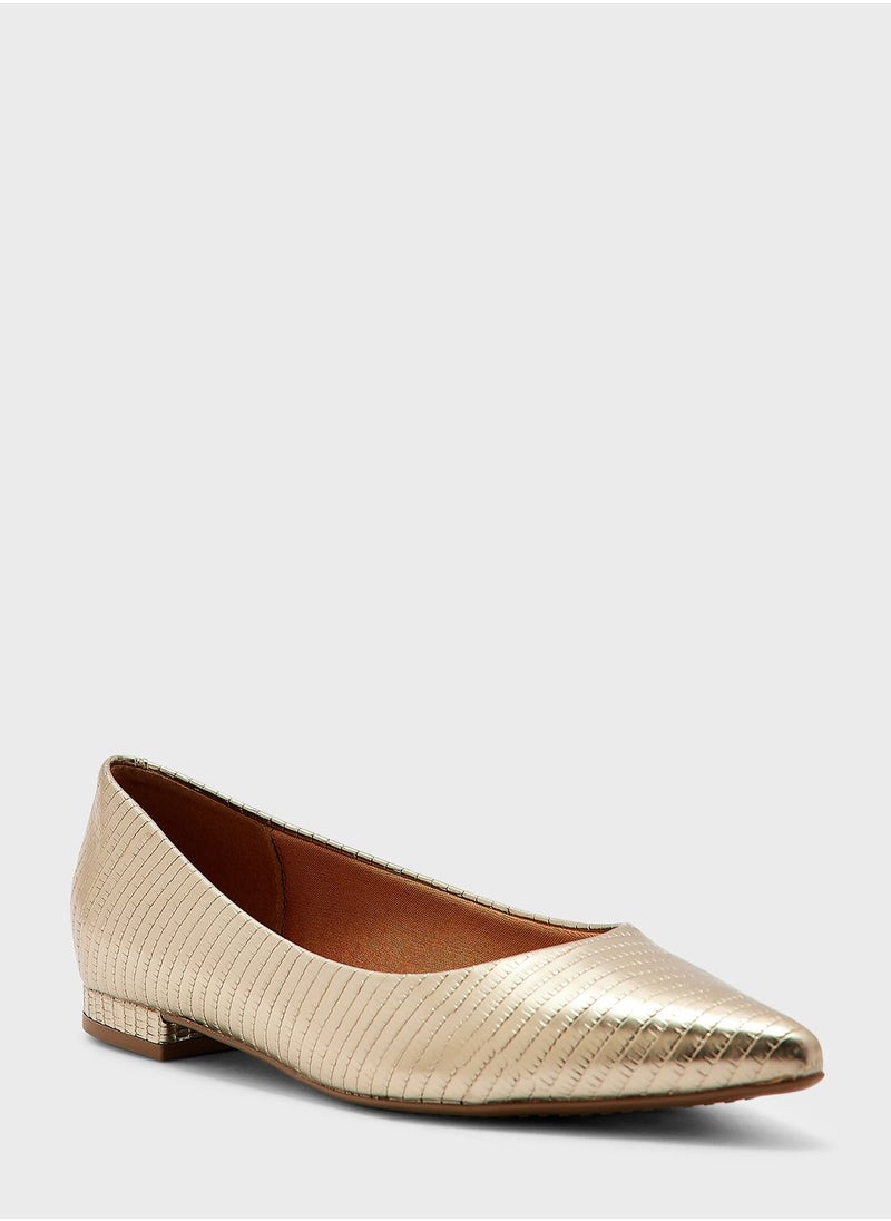 VIZZANO - Wynter Pointed Toe Ballerinas - Image 1