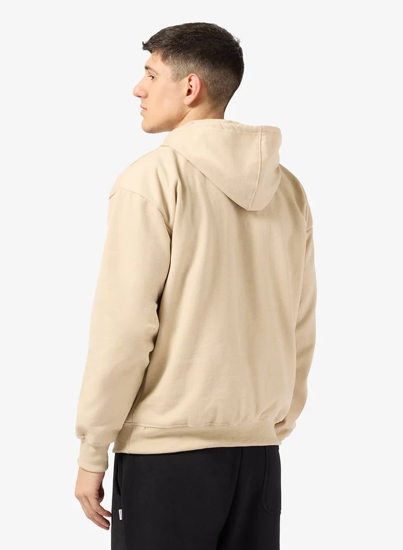 سفنتي فايف بيسيكس هودي بقصة عادية