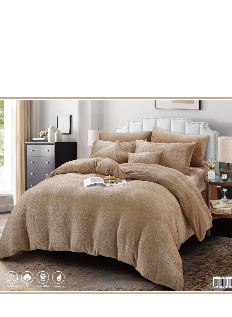 SONA A luxurious velvet double bed sheet that adds beauty and elegance to your room and gives you comfort and warmth, size 240*260 cm  - Image 1
