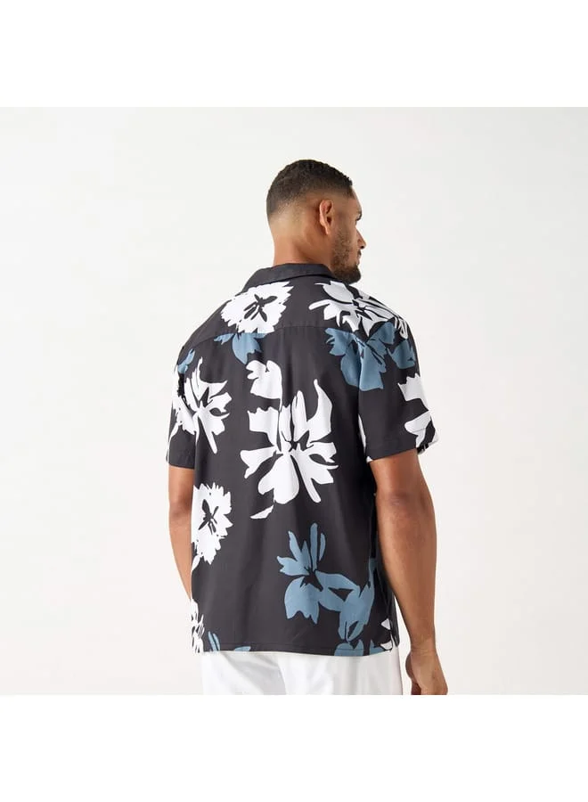 Iconic Iconic All-Over Floral Print Camp Collar Shirt with Short Sleeves
