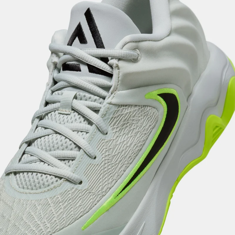 Nike Men's Giannis Immortality 4 Basketball Shoes