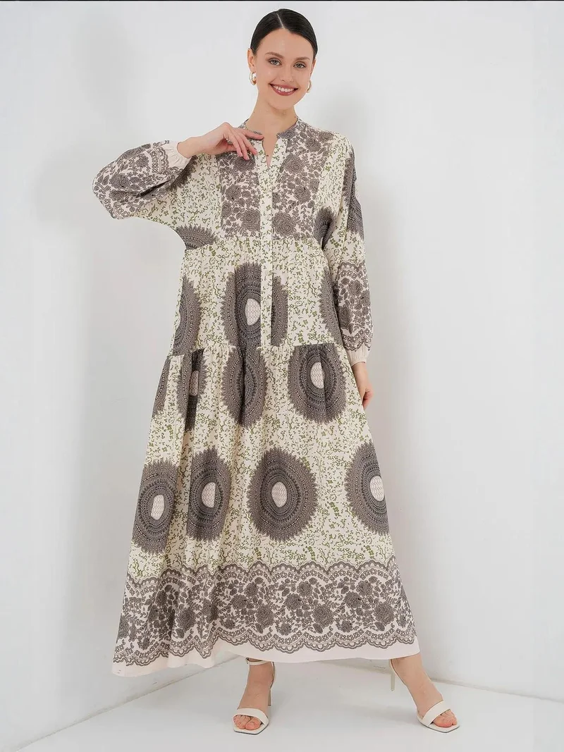 بيغ دارت فستان ماكسي بطبعة برقبة على شكل حرف  وأزرار