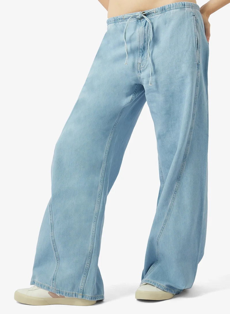 High Waist Flared Jeans