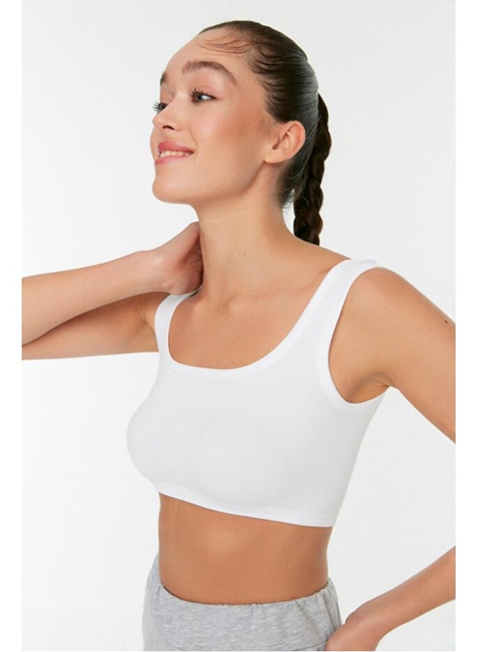 trendyol White Seamless/Seamless Light Support/Shape Thick Strap Knitted Sports Bra - Image 2
