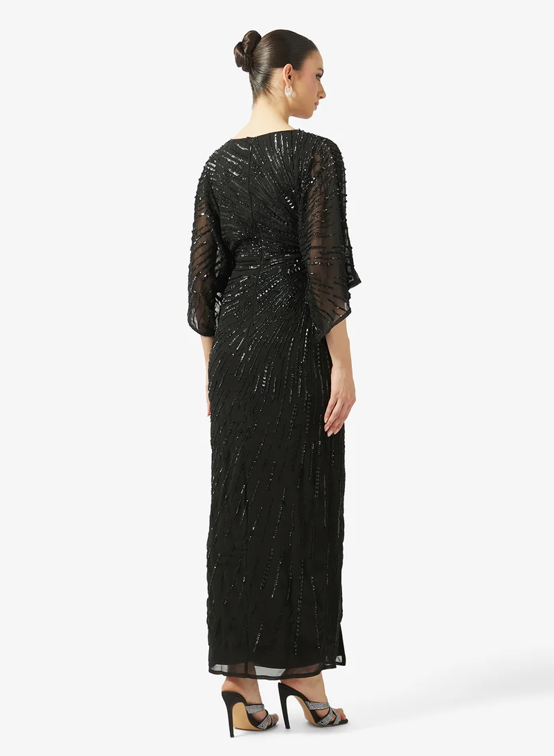 اميليا روز فستان ترتر بفتحة جانبية وياقة على شكل