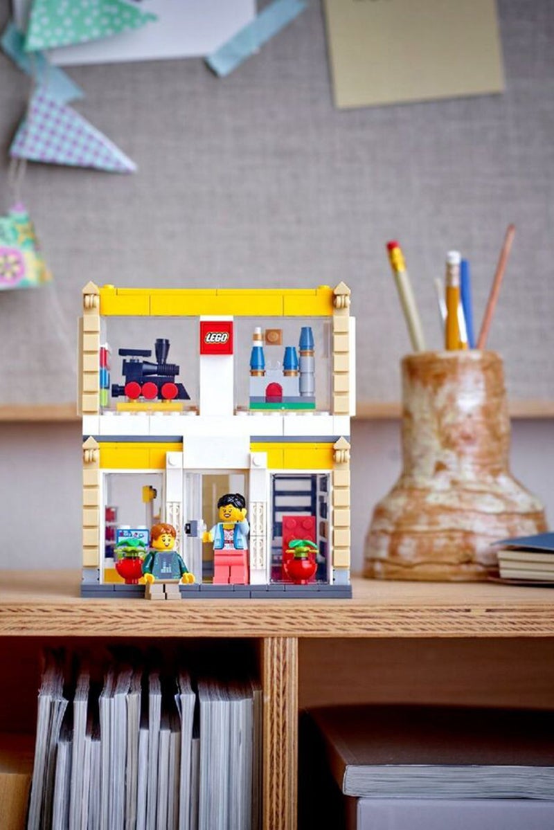 LEGO 40574 Brand Store  - Image 4