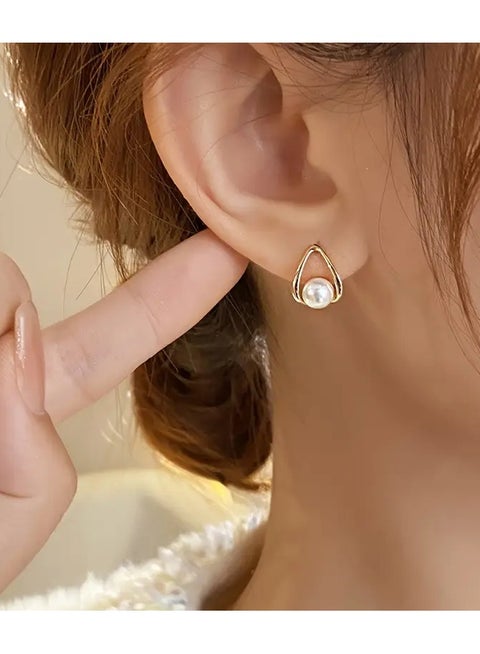 قطرة ماء مجوفة بسيطة مع تقليد تصميم اللؤلؤ قرط مسمار مجوهرات سبائك الزنك أنيقة أسلوب الترفيه الهدايا النسائية