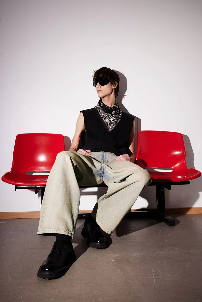 اتش اند ام جينز فضفاض