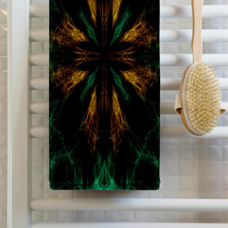 3dRose Towel, Emerald Green and Gold Dreamscapes Design 2 - Image 2
