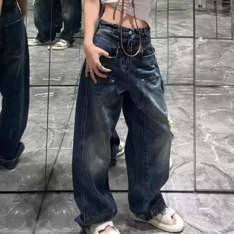 سروال جينز مزين بالأزرار التركوازية بتصميم قديم ومغسول باللون الأزرق مع تآكل في القماش - Image 2