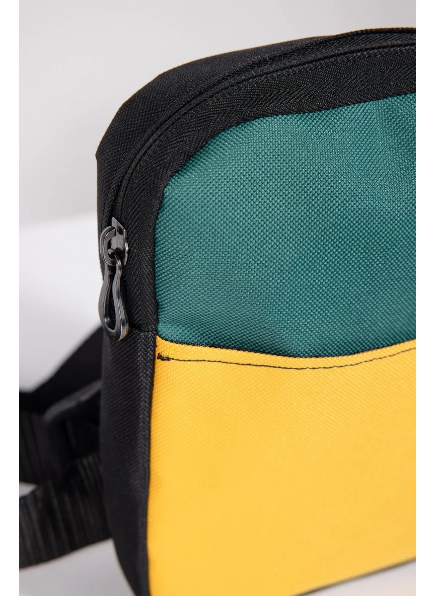 Tudors Unisex Bag