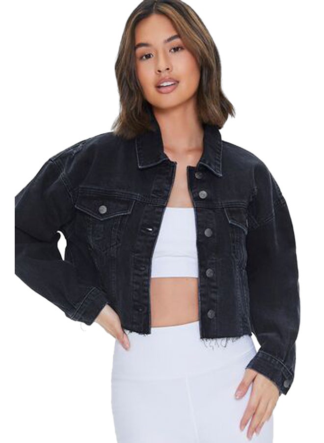 FOREVER 21 Basic Cropped Frayed Denim Jacket - Image 5