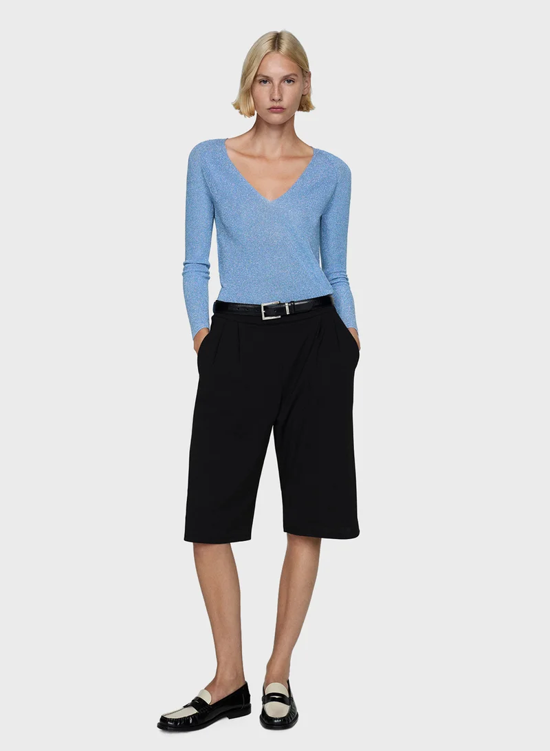 مانجو V-Neck Sweater