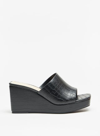 Women's Textured Slip-On Sandals With Wedge Heels
