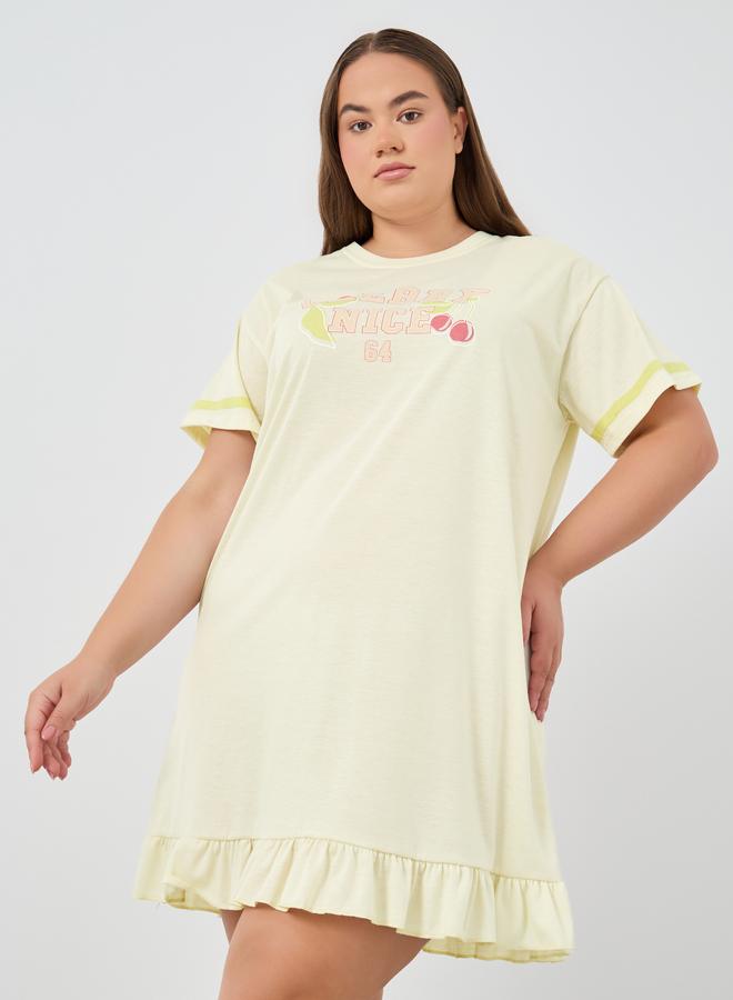 Styli Styli Plus Size Graphic Print Round Neck Nightdress  - Image 2