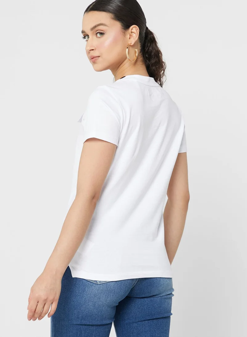 GUESS Crew Neck Graphic T-Shirt