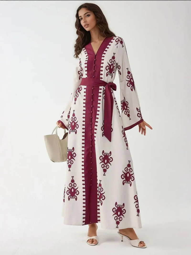 زوبعة فستان ماكسي بياقة مستديرة مطبوع بتفاصيل مقوسة