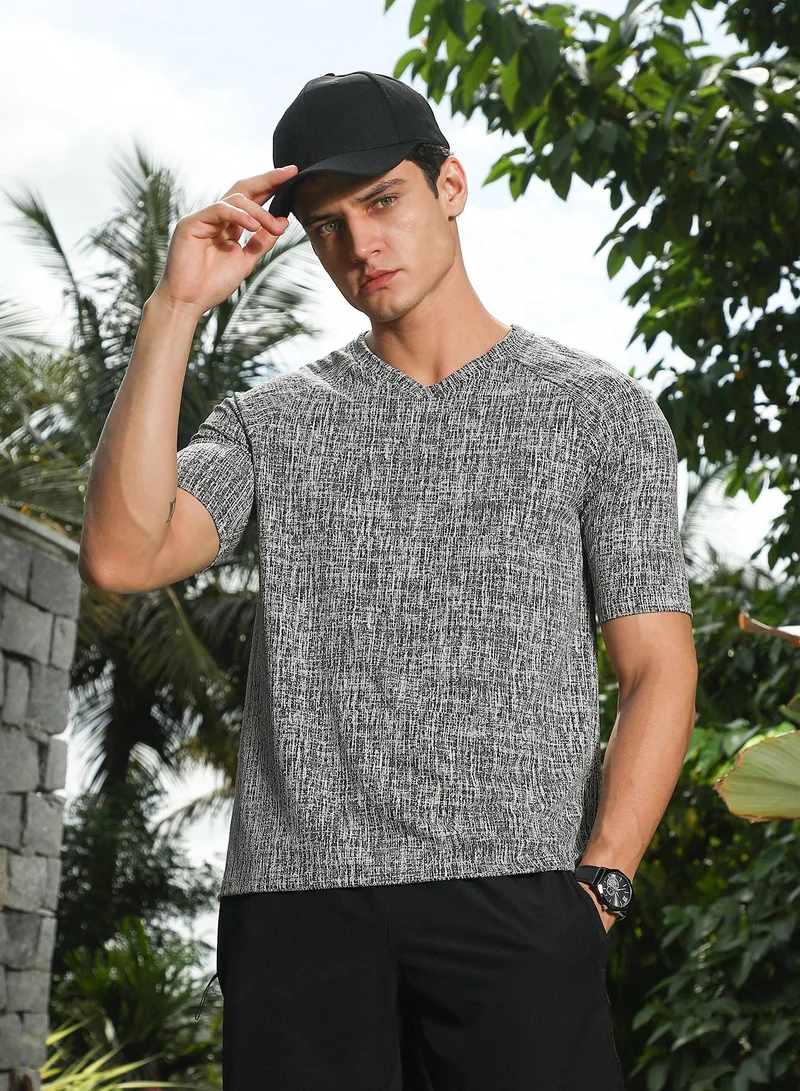 كامبوس سوترا Campus Sutra Men's Grey & Black Contrast-Heathered Knitted T-Shirt For Casual Wear | V-Neck | Short Regular Sleeves | Pull On Closure | T-Shirt Crafted With Comfort Fit For Everyday Wear