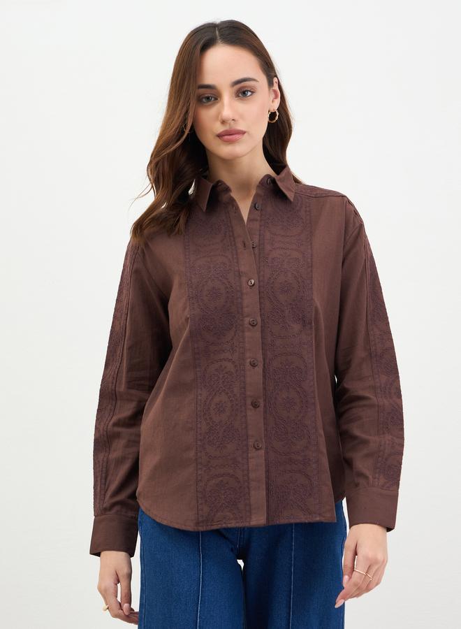 ستايلي بلوزة بتفاصيل مُطرّزة وأكمام طويلة - Image 3