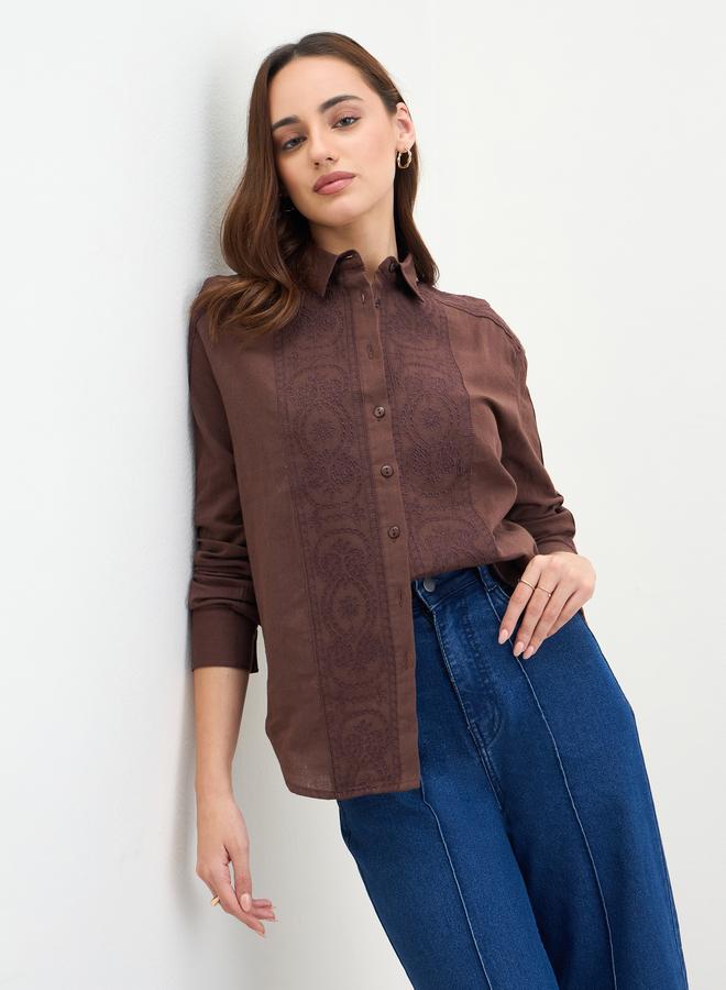 ستايلي بلوزة بتفاصيل مُطرّزة وأكمام طويلة - Image 1