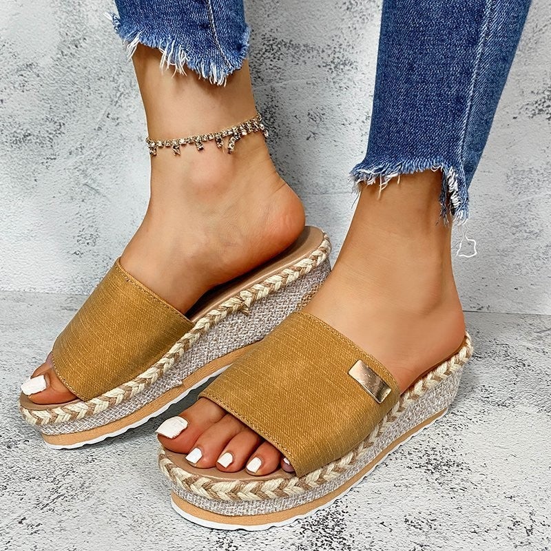 Foreign Trade Large Size Women''s Shoes and Summer New Style Wedge Heel Hemp Rope Sandals and Slippers Women''s High Heel Sandals and Slippers Women''s Outer Wear - Image 4