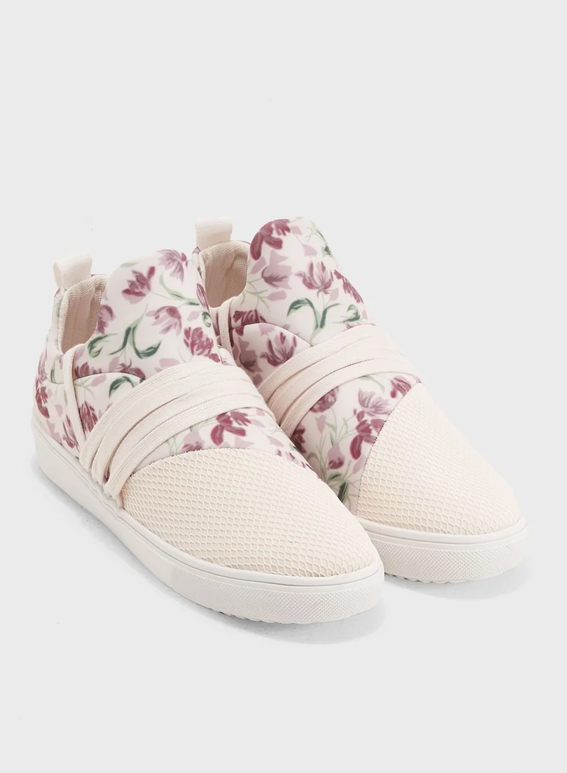STEVE MADDEN Lancer Low-Top Sneakers