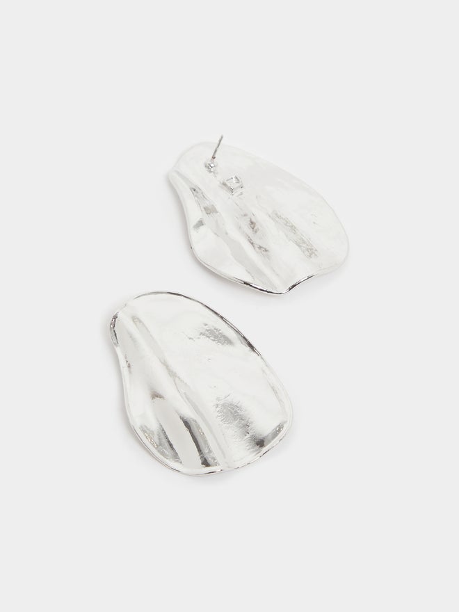 Styli Styli Casual Stud Earrings  - Image 3