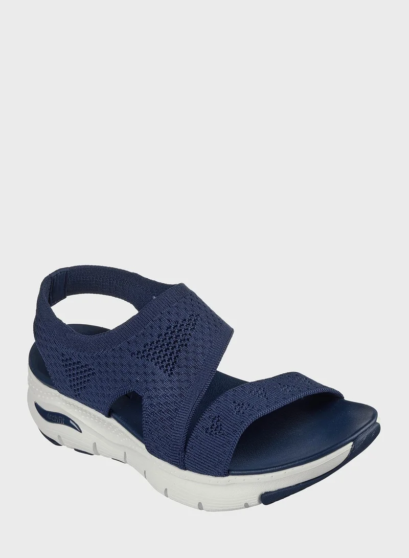 SKECHERS Arch Fit