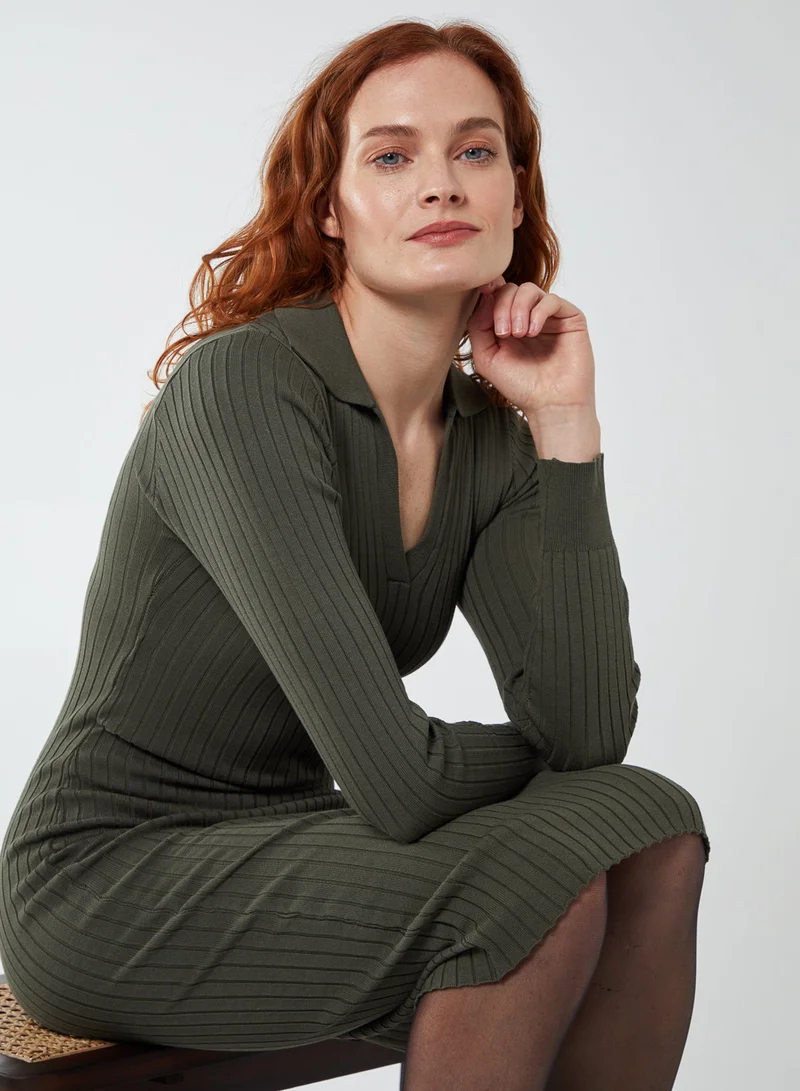 Blue Vanilla CHLOE - V Neck Ribbed Midi Dress