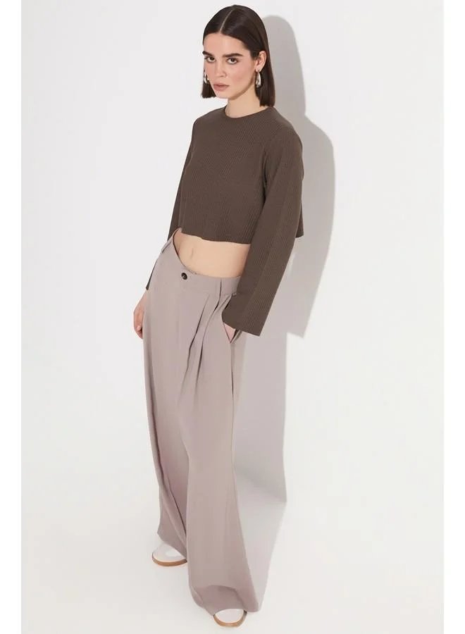 جون June Women Crew Neck Long Sleeve Crop Blouse Brown