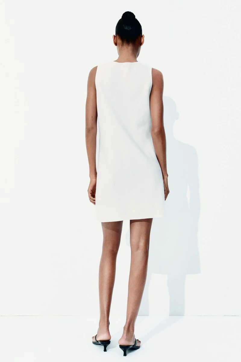 اتش اند ام فستان بقبّة V