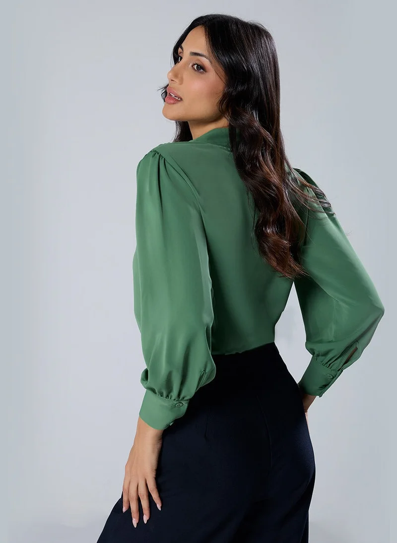 Zigzag Neck Tie Chiffon Solid Green Top