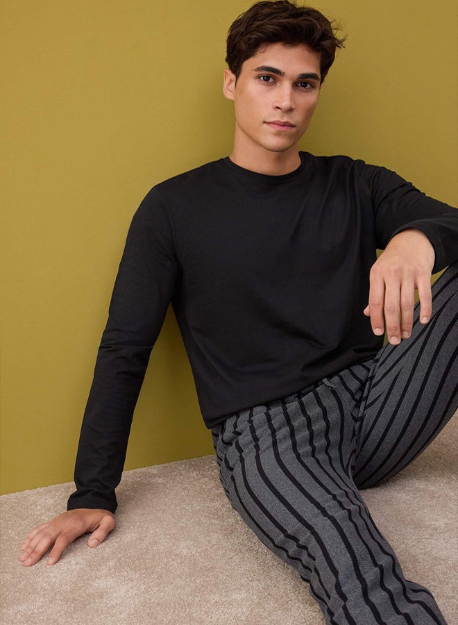 trendyol Black  Anthracite Regular Fit Striped Textured Knitted Pajama Set - Image 2