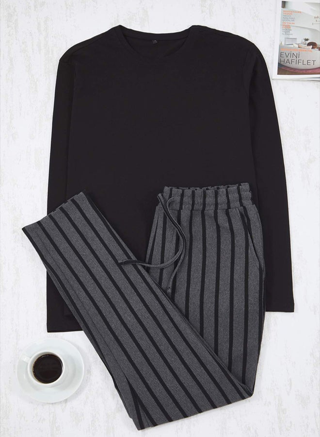 trendyol Black  Anthracite Regular Fit Striped Textured Knitted Pajama Set - Image 5