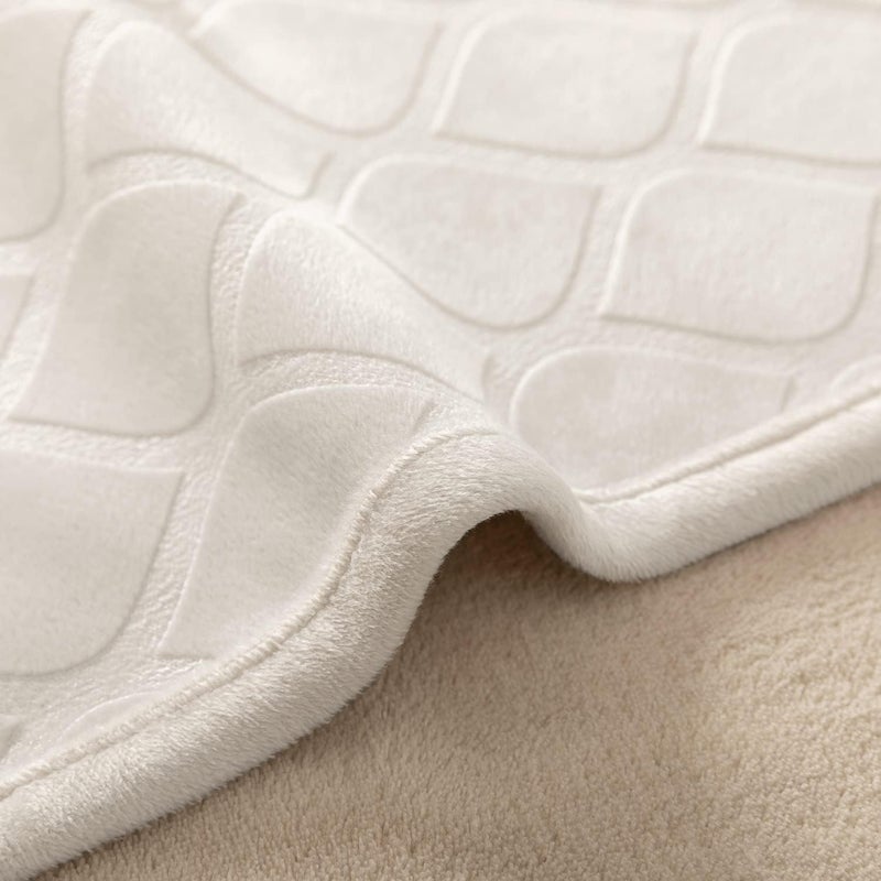 fuguitex Waterproof Dog Blanket Bed Cover Dog Crystal Velvet Moroccan Fuzzy Cozy Plush Pet Blanket Throw Blanket for Couch Sofa(82 * 102 inch, Cream+Beige) - Image 3