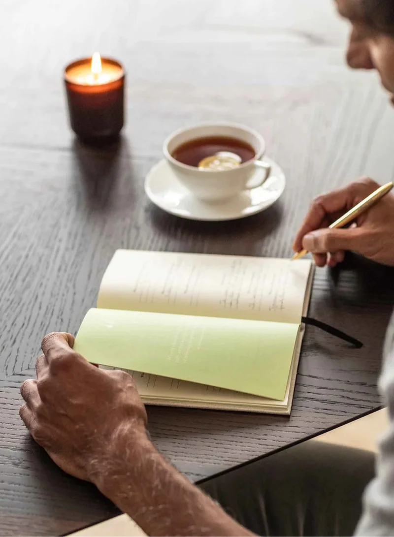 أنتلجينت_تشينج دفتر يوميات بغلاف صلب بيج للكتابة