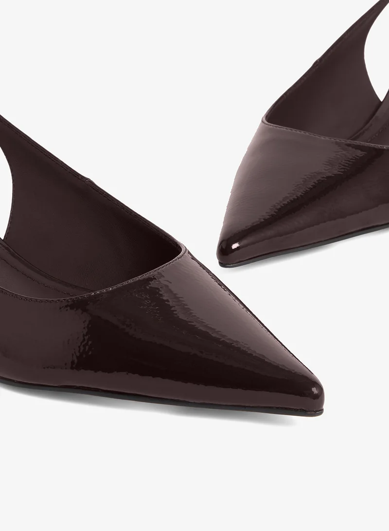 تيد بيكر كعب خلفي بحمالة