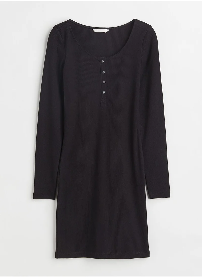 H&M Buttoned Neck Knitted Dress