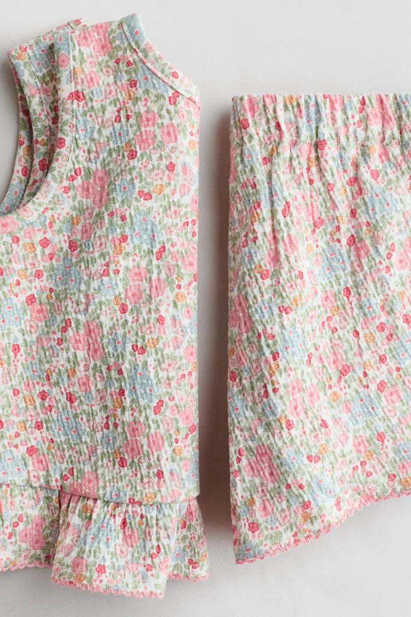 H&M 2-piece crinkled cotton set