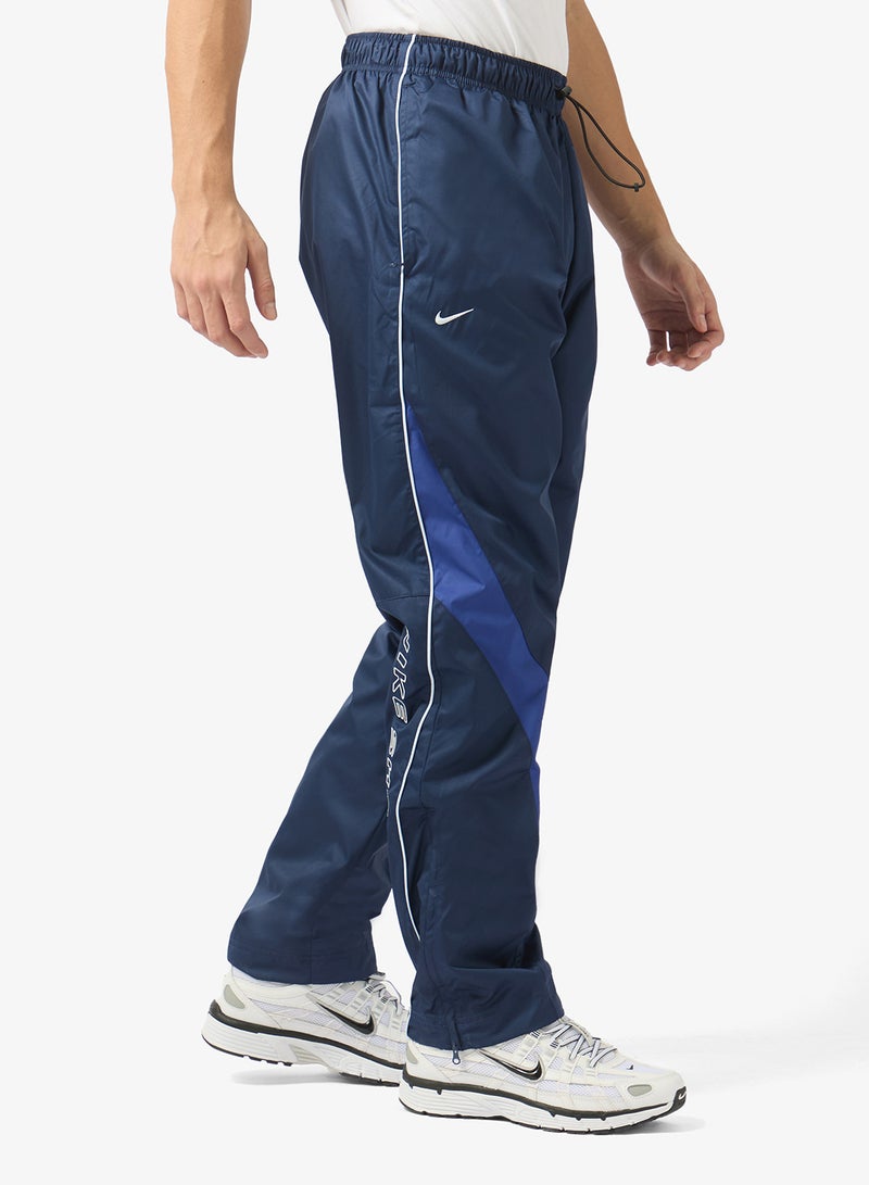 نايكي سروال رياضي منسوج نسائي - Image 1