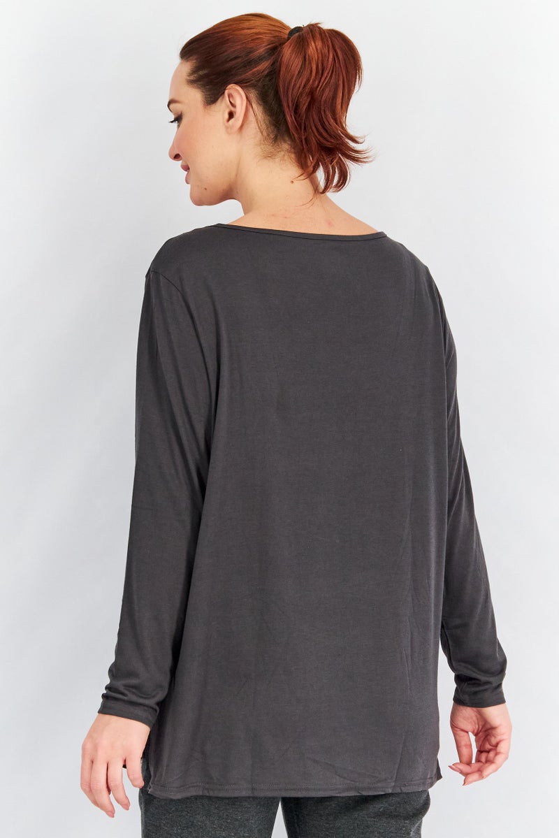 Tchibo بلوزة يوغا ذات أكمام طويلة للنساء بتصميم عادي، رمادي داكن - Image 3