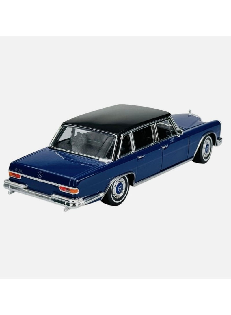 Welly 1:24 Scale Die-Cast Car -Mercedes-Benz 600 Classic Luxury Sedan Model -Blue with Black Roof - Image 3
