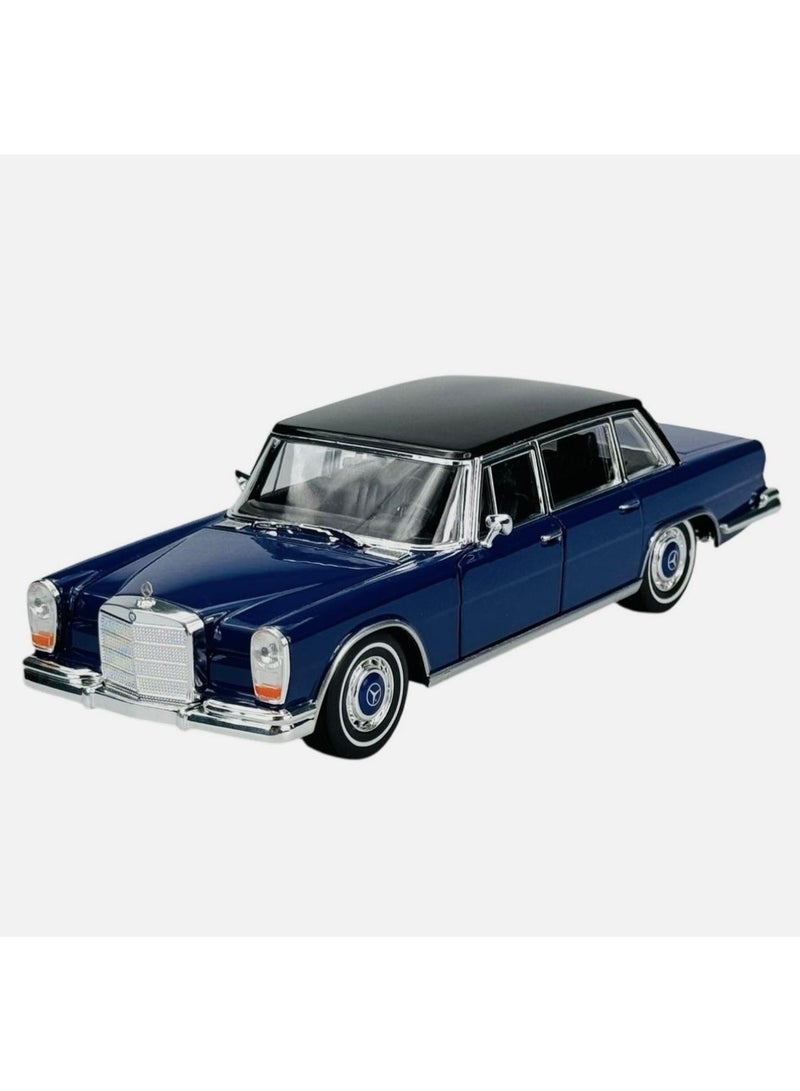 Welly 1:24 Scale Die-Cast Car -Mercedes-Benz 600 Classic Luxury Sedan Model -Blue with Black Roof - Image 1