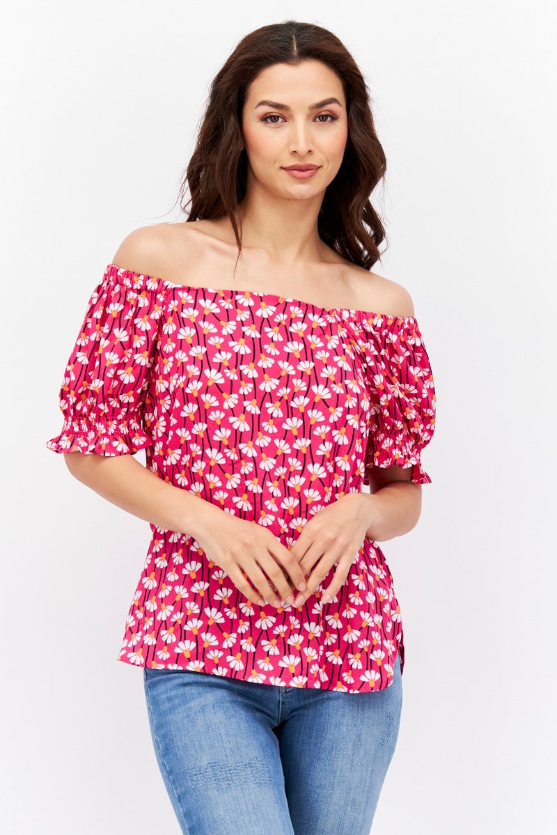 ANNE KLEIN بلوزة مزهرة قصيرة الأكمام بدون أكتاف للنساء، مجموعة وردية - Image 1